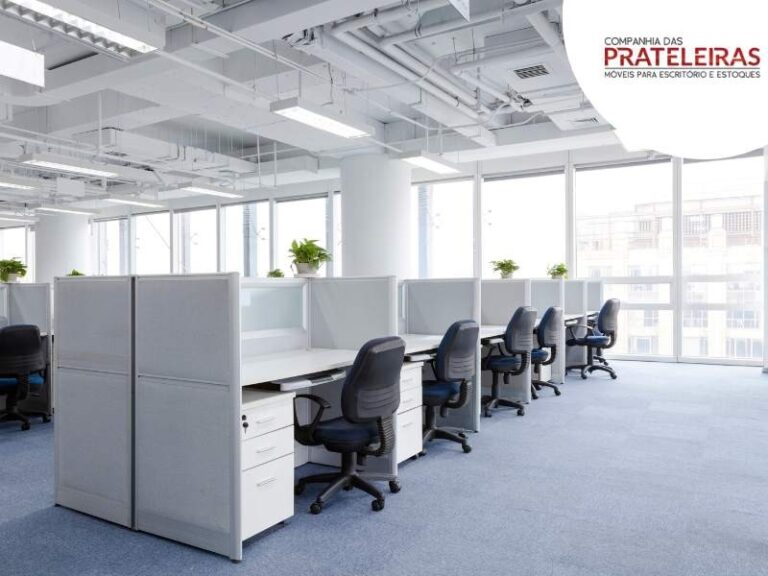 Como Escolher a Cadeira de Escritório Ideal para Longas Horas de Trabalho?